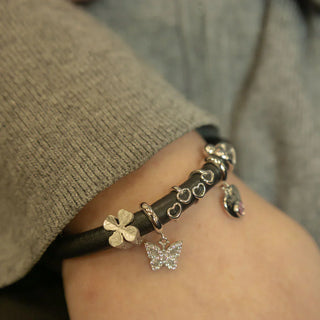 Charm armbånd 6 mm.