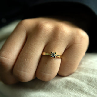 Elya by Aagaard 8 kt. guldring med 0,50 ct. lab-grown diamant – 1800-LG-G8-0,50