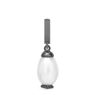 Christina Pearl Drop White Hænger Charm 6 mm Til Armbånd - Rutheniumbelagt m. 1 Ferskvandsperle 610-B08White