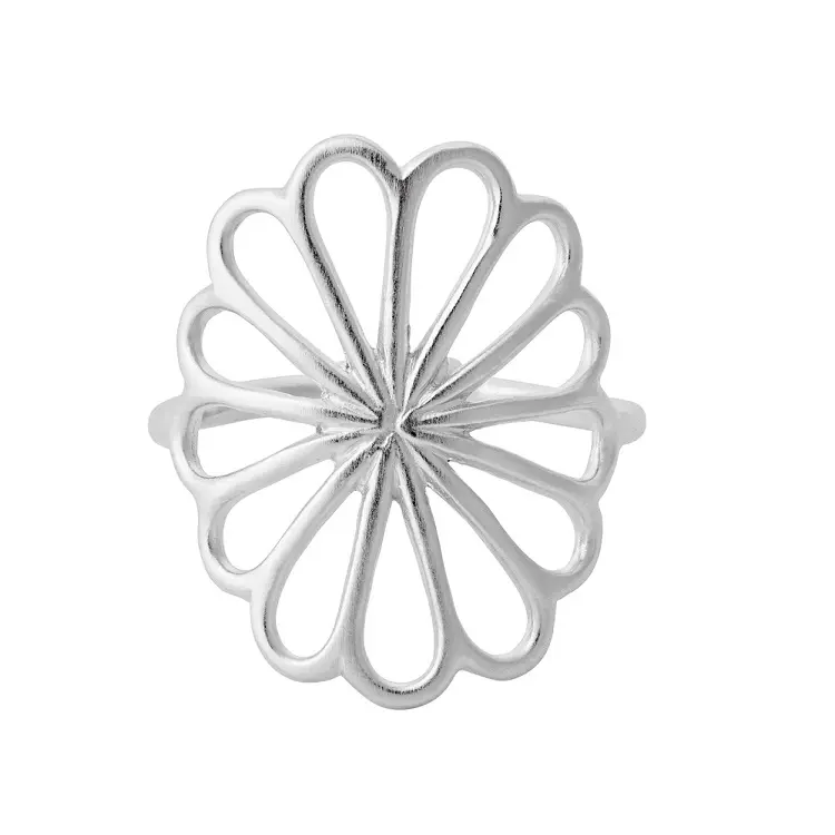 Pernille Corydon Large Bellis ring R-328-S str.52